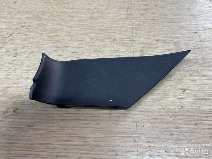 Накладка ручки внутренней левая Toyota Camry 75