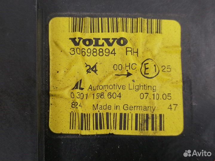 Фара передняя для Volvo V50 1 31335228