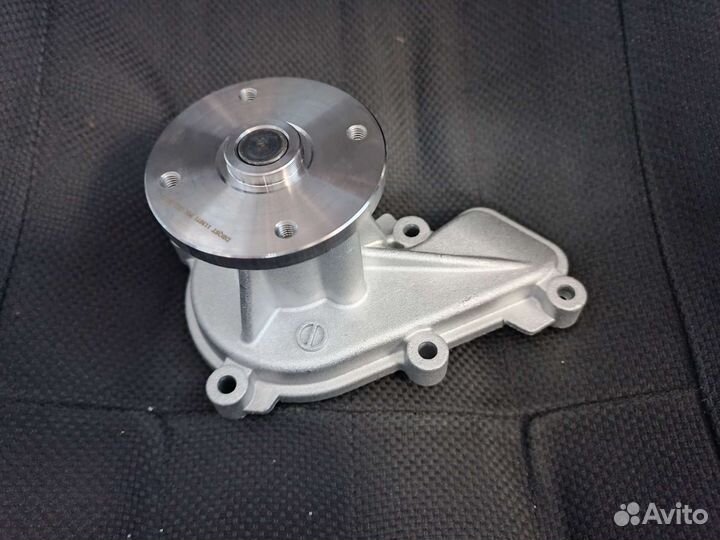 Помпа водяная Kia Hyundai 251002E020