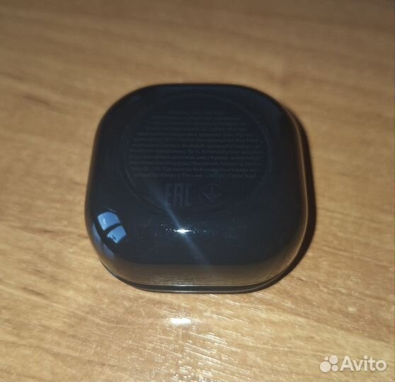 Наушники Samsung Galaxy Buds Live