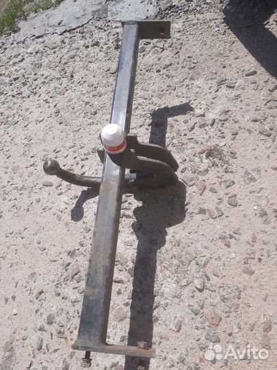 Фаркоп на Nissan Terrano (Duster)