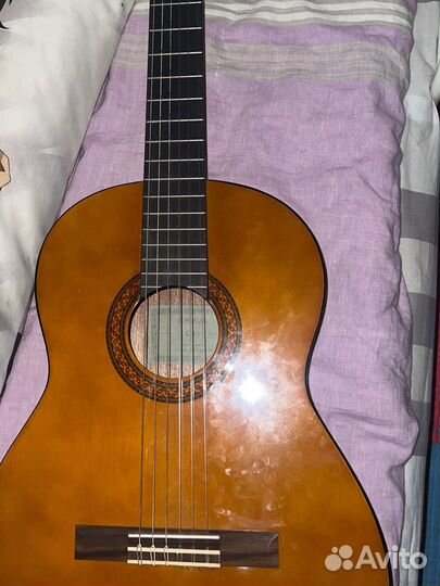 Акустическая гитара