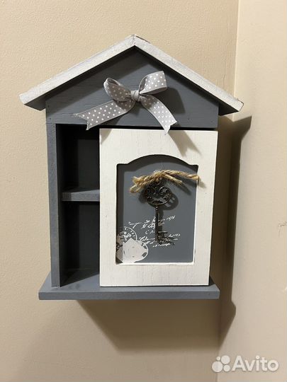 Ключница настенная из дерева