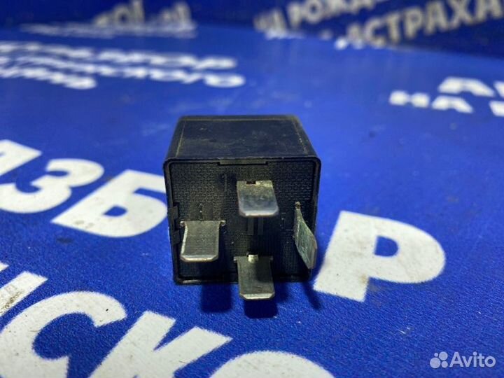 Реле Ford Fusion хэтчбек 2006