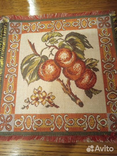 Салфетка из гобелена 25х25см