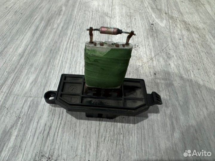 Резистор отопителя Ford Focus 3 2012