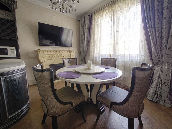 3-к. квартира, 80 м², 2/3 эт.