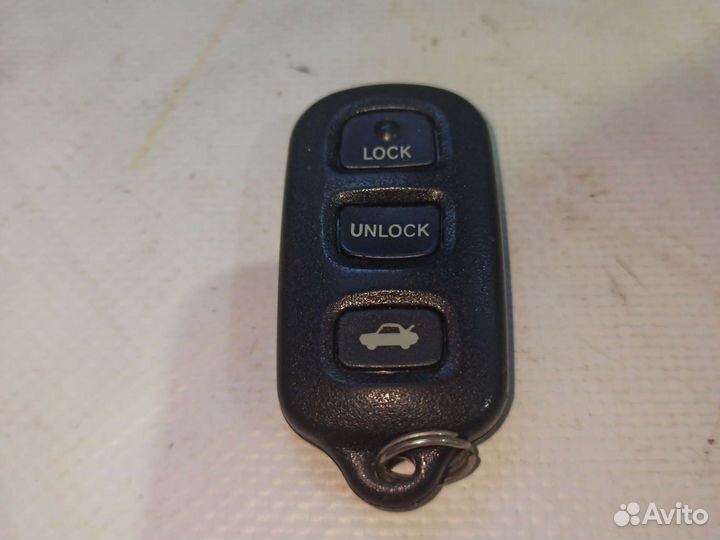 Оригинальный брелок сигнализации Toyota