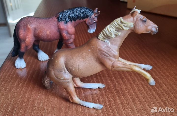 Лошади Collecta, Mojo, Schleich