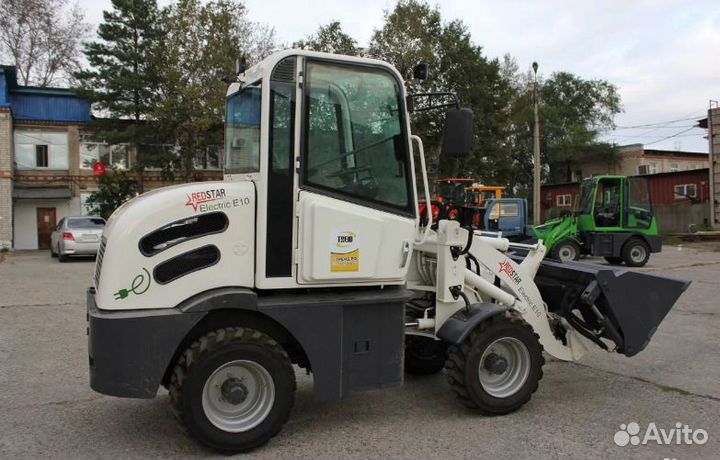 Фронтальный погрузчик Redstar E10, 2023
