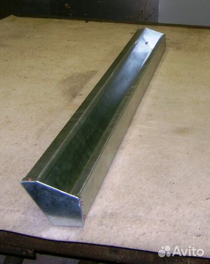 Кормушки и поддоны