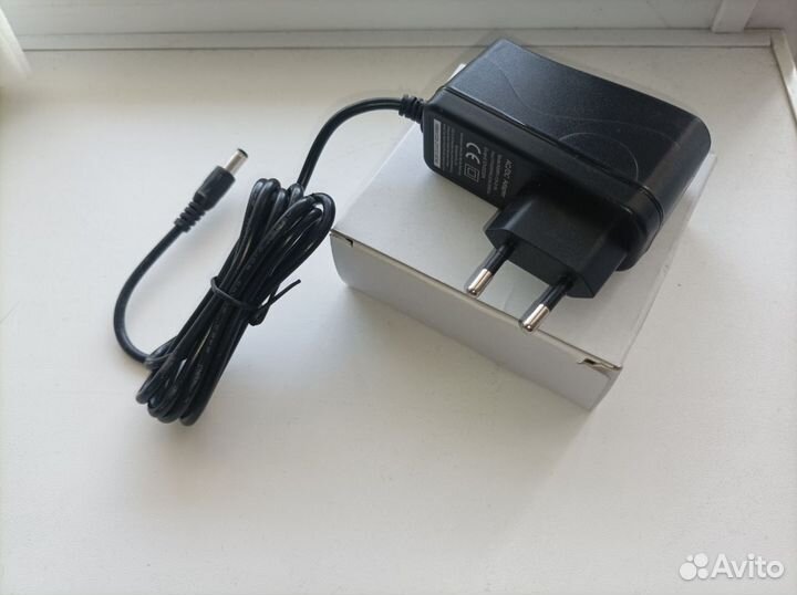 Блок питания 12V 2A (например для роутера)