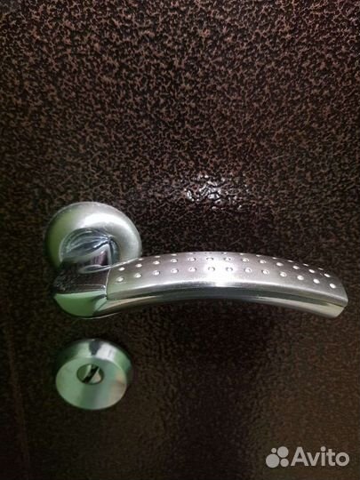 Установка входных дверей