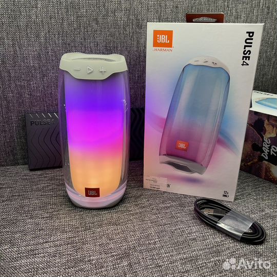 Портативная акустика JBL Pulse 4 белая б/у