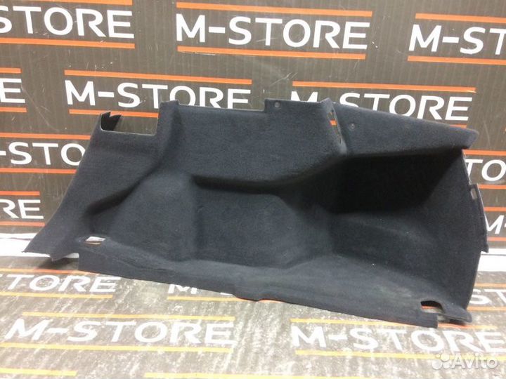 Обшивка багажника правая Mercedes-Benz E-Class