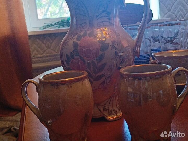 Набор, из 2 кружек и 1 графина