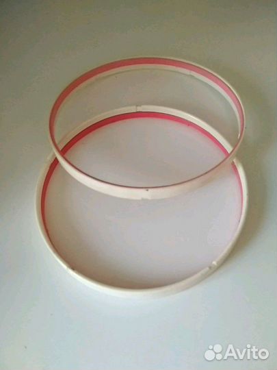 Пяльцы, спицы и крючки для вязания