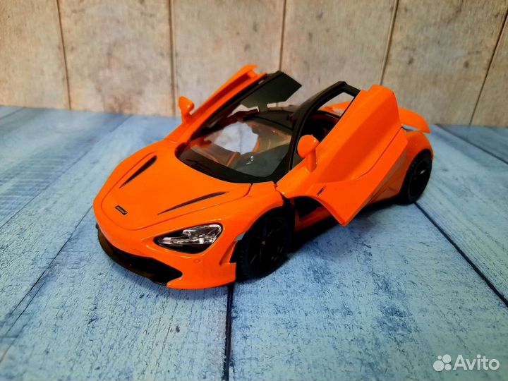 Машинки металлические Bburago, Maisto 1/24