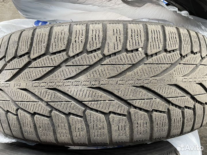 Nokian Tyres Hakkapeliitta 2 235/60 R18 107R