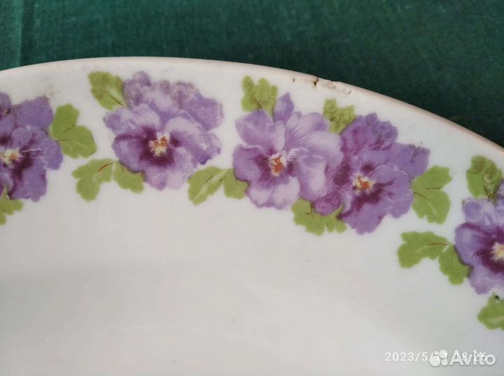 Предметы старины Фарфоровое и керамическое блюда