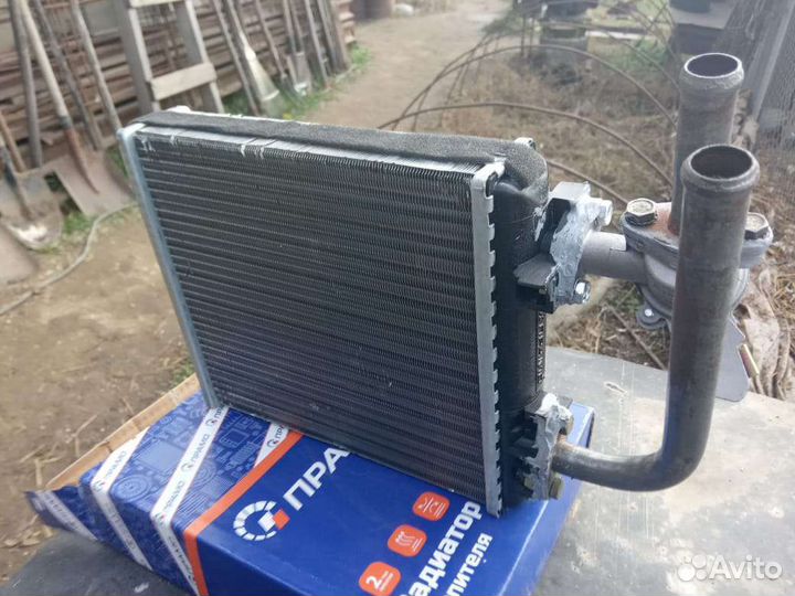 Радиатор печки 2106