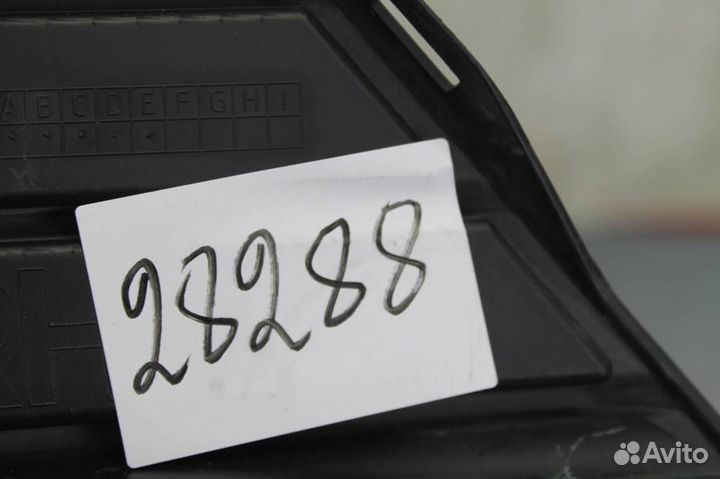 Решетка в бампер правая Ford Focus 3 2011