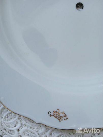 Тарелка Чешский фарфор.от этажерки -фруктовицы