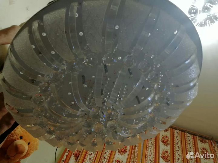 Люстра новая