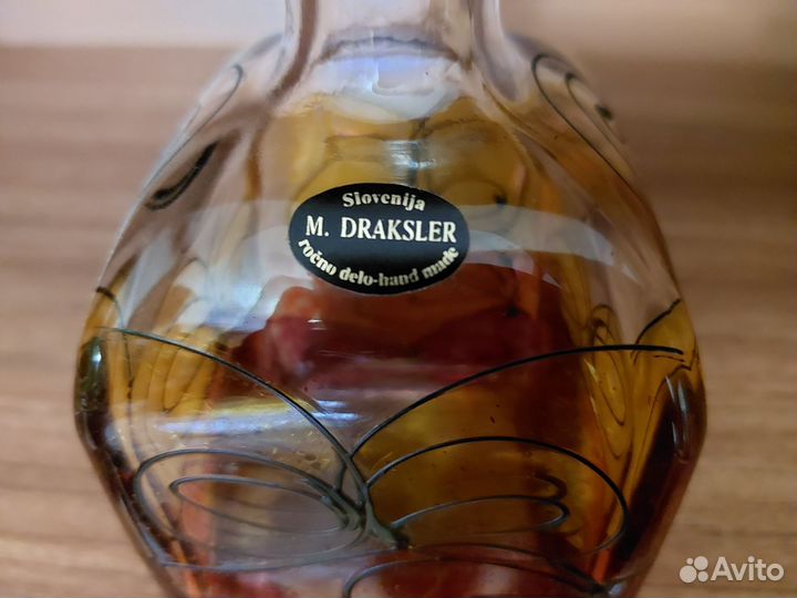 Графин с рюмками