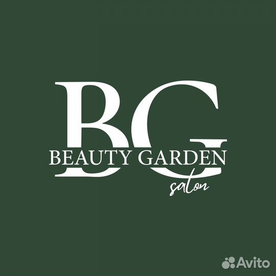 Лешмейкер - мастер по наращиванию ресниц