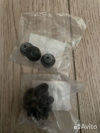 Маслосъемные колпачки