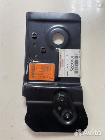 Кронштейн лонжерона передний левый