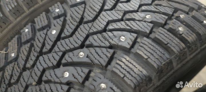Pirelli Formula Ice 215/60 R17 91T