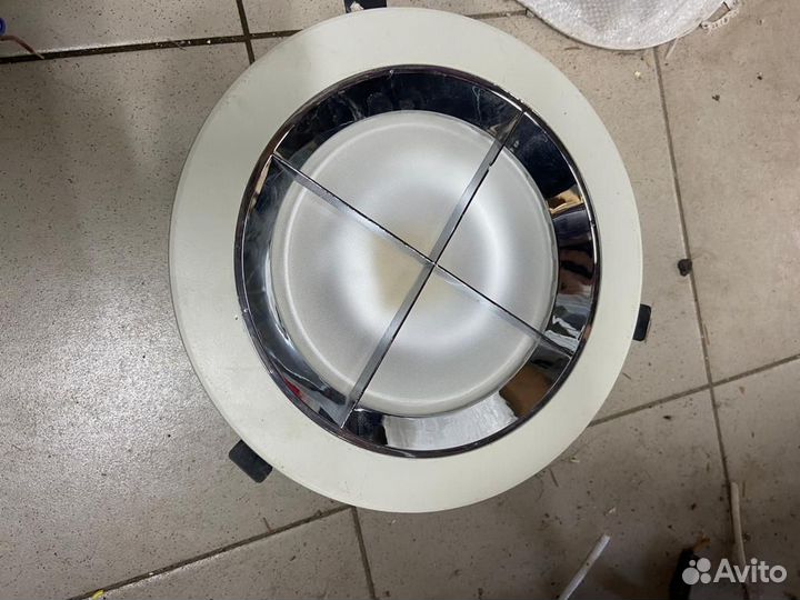 Светильник потолочный