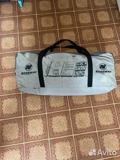 Палатка 4 х местная с тамбуром