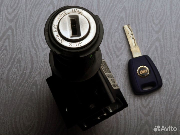 Замок зажигания Fiat-Lancia 46760152