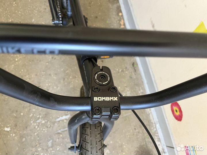 Велосипед BMX atom