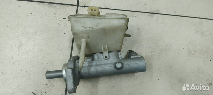 Главный тормозной цилиндр Volvo S60