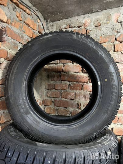 Yokohama Ice Guard Stud IG55 215/65 R16