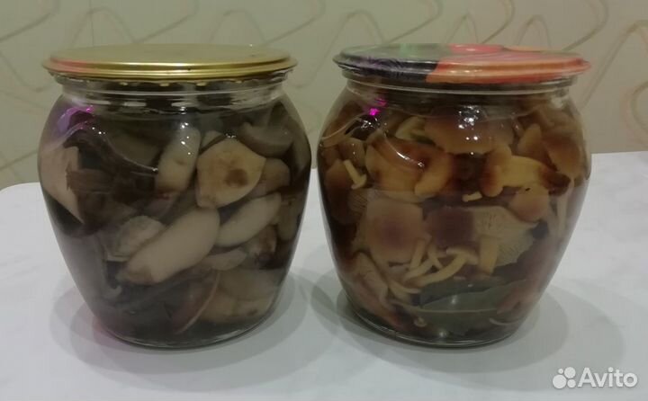 Грибы маринованные