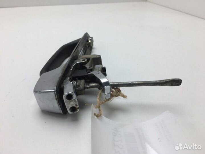 Ручка двери передняя правая Mercedes-Benz E-Class