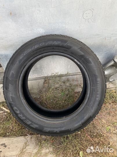 Pirelli Ice Zero 2 225/600 R17 32K