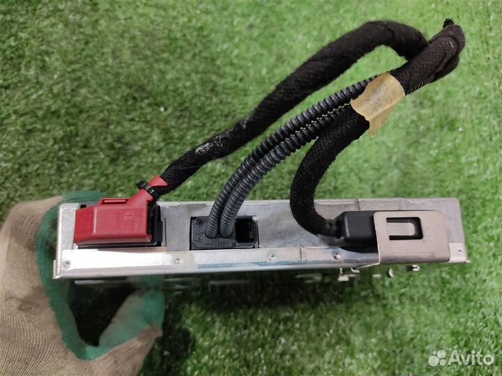 Блок управления магнитолой Audi Q7 (4LB) 2007