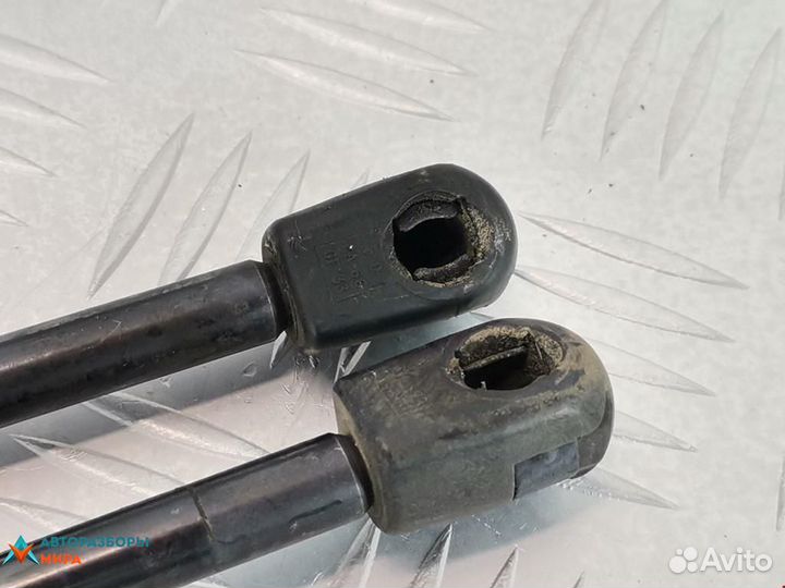 Амортизатор крышки багажника (3-5 двери) Ford 5