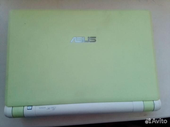 Нетбук Аsus старого образца