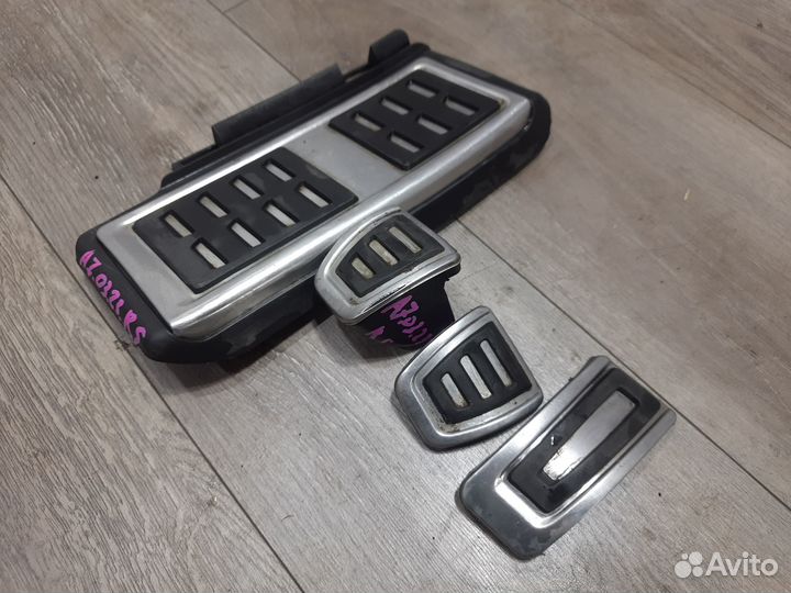 Комплект хром педалей для МКПП Skoda Octavia A7 RS