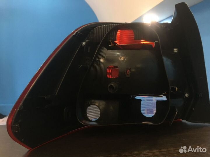 Фонарь правый Volkswagen Polo