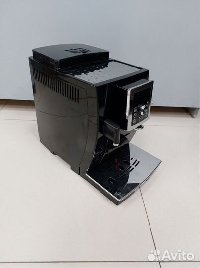Кофемашина Delonghi ecam 23.460.B