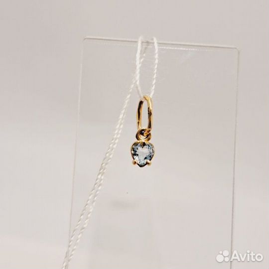 Золотая подвеска с фианитом