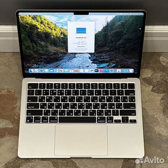 Apple MacBook Air 13 2022 M2 Идеал